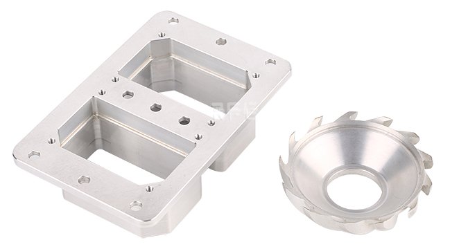 大型cnc加工中心主軸運轉速度過快有影響嗎？